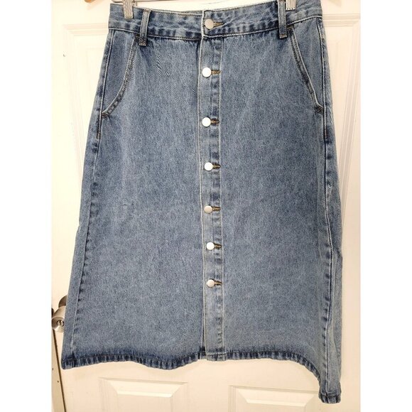 Denim Button-Front Skirt - Picture 2 of 10